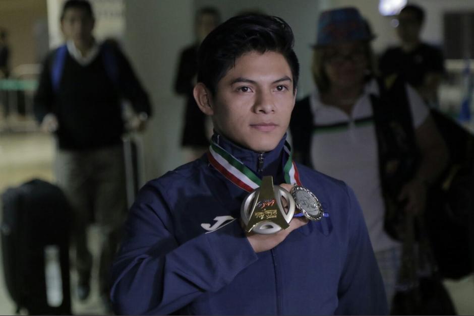 Jorge Vega regresa a Guatemala como campeón del mundo. (Foto: Alejandro Balán/Soy502)