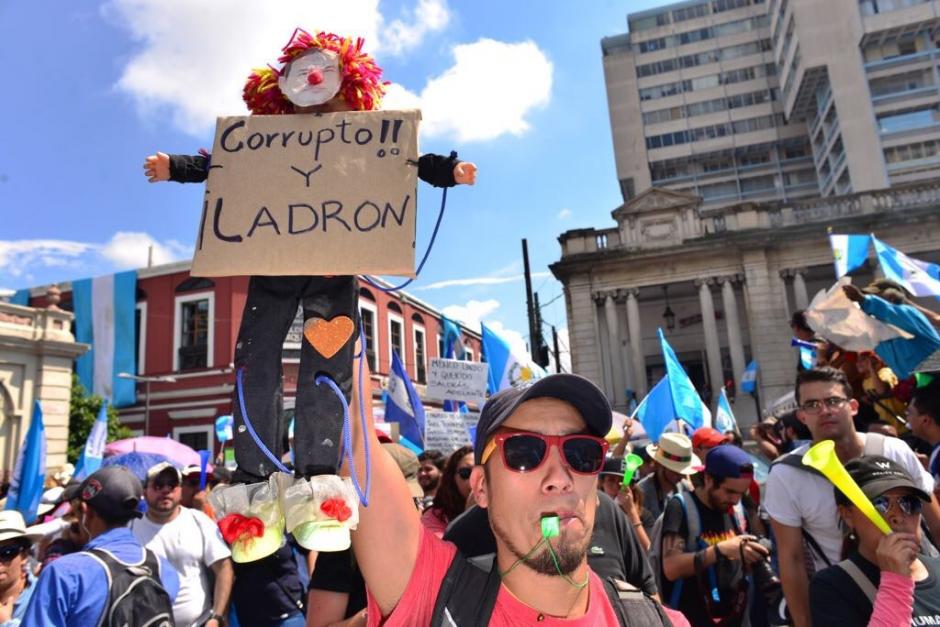 Guatemalteco protesta en el #Paro20S contra Jimmy Morales. (Foto: Jesús Alfonso/Soy502)