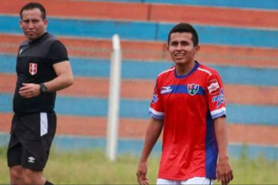 El juvenil futbolista, Osama Vinladen Jiménez López revolucionó esta semana el futbol de Perú. (Foto: El Espectador)