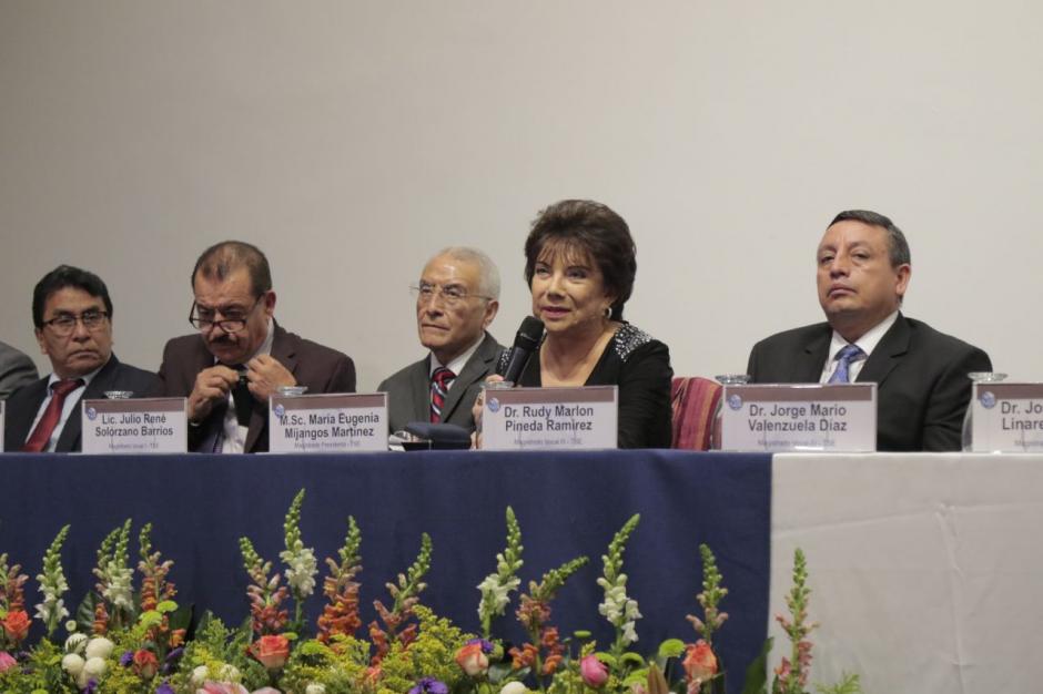 Los magistrados esperan dar a conocer los resultados de la Consulta Popular a las 22:00 horas. (Foto: Alejandro Balán/Soy502)