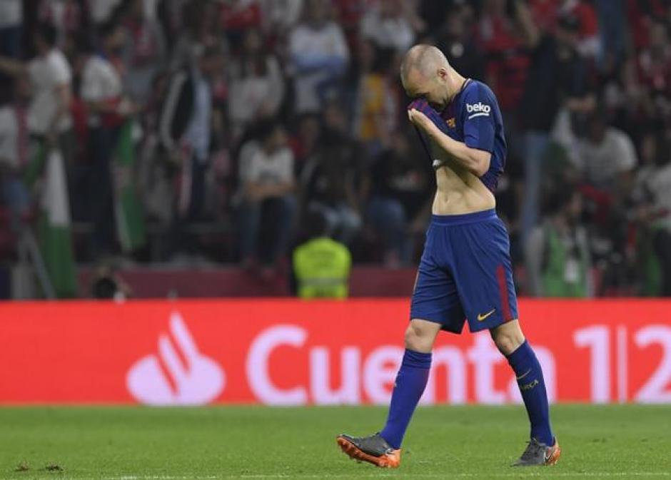 Iniesta Se Va Del Barcelona Y El Mundo Del Fútbol Llora Su Despedida