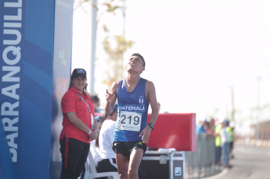 El atleta originario de Sololá se colgó el bronce en el maratón. (Foto: COG/Guatemala)&nbsp;