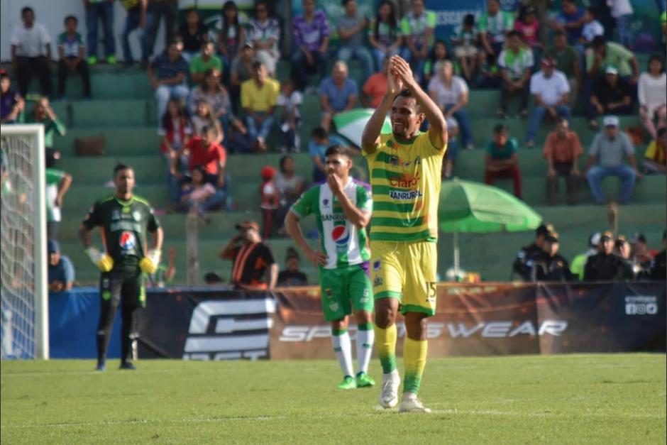 El hondureño guatemalteco marcó un golazo para el triunfo de Guastatoya en cancha de Antigua GFC. (Foto: Rudy Martínez/Soy502)