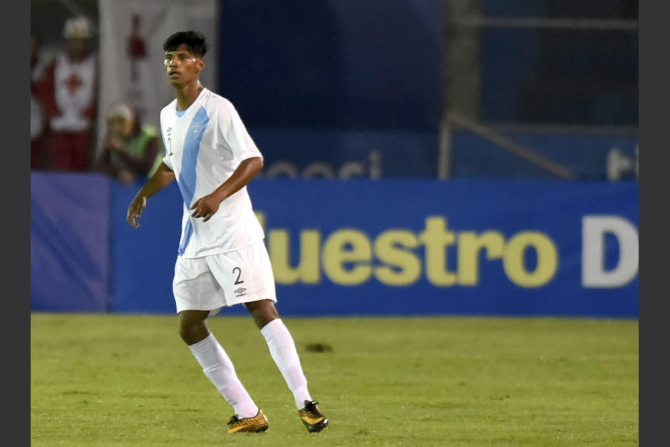 Allan Ortiz debutó con la Selección Nacional de Guatemala con el número 2 en la camisola. (Foto: Byron de la Cruz/NuestroDiario)