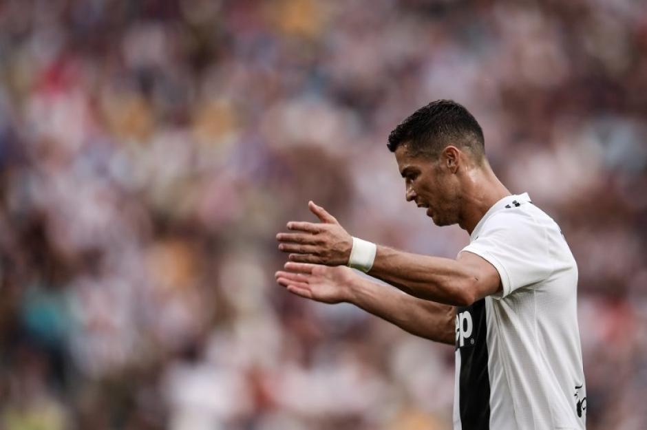 La prensa italiana hizo eco de la curiosa reacción de Ronaldo. (Foto: AFP)&nbsp;