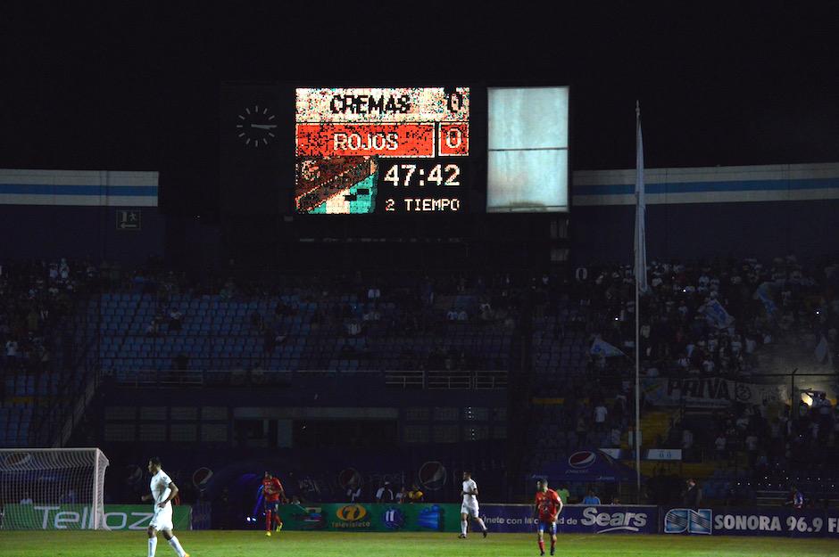 El actual marcador del estadio Nacional fue inaugurado el 16 de octubre de 1996. (Foto: Rudy Martínez/Soy502)