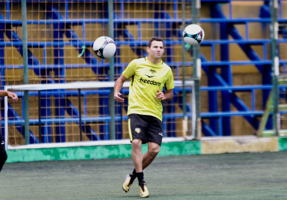 Marco Pappa entrena con el Deportivo Petapa. (Foto: Luis Barrios/Soy502)