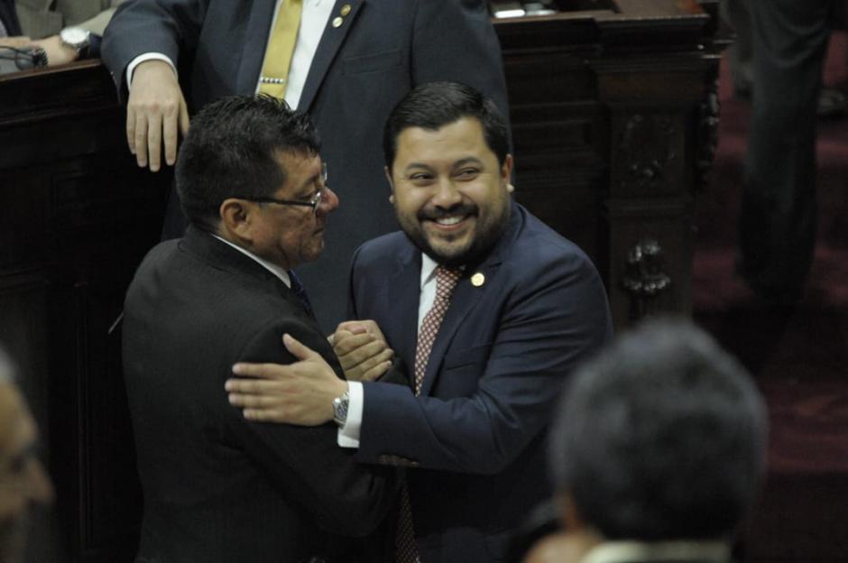 El ministro de Desarrollo Social logró salir de dos sesiones del Congreso sin responder alguna pregunta de la interpelación. (Foto: Wilder López/Soy502)