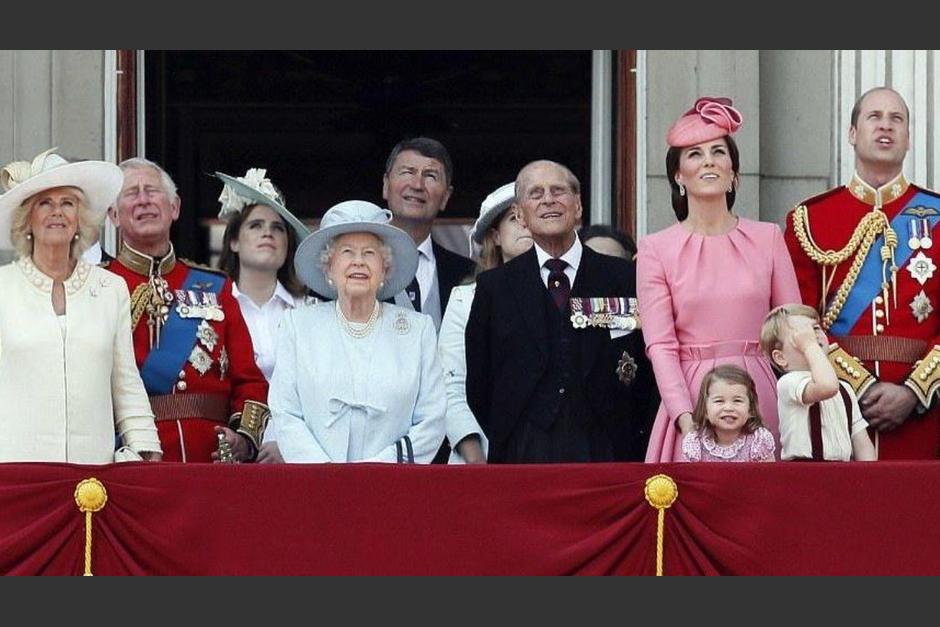 Fue la primera Navidad de Meghan con la familia real. (Foto:Soy Carmín)