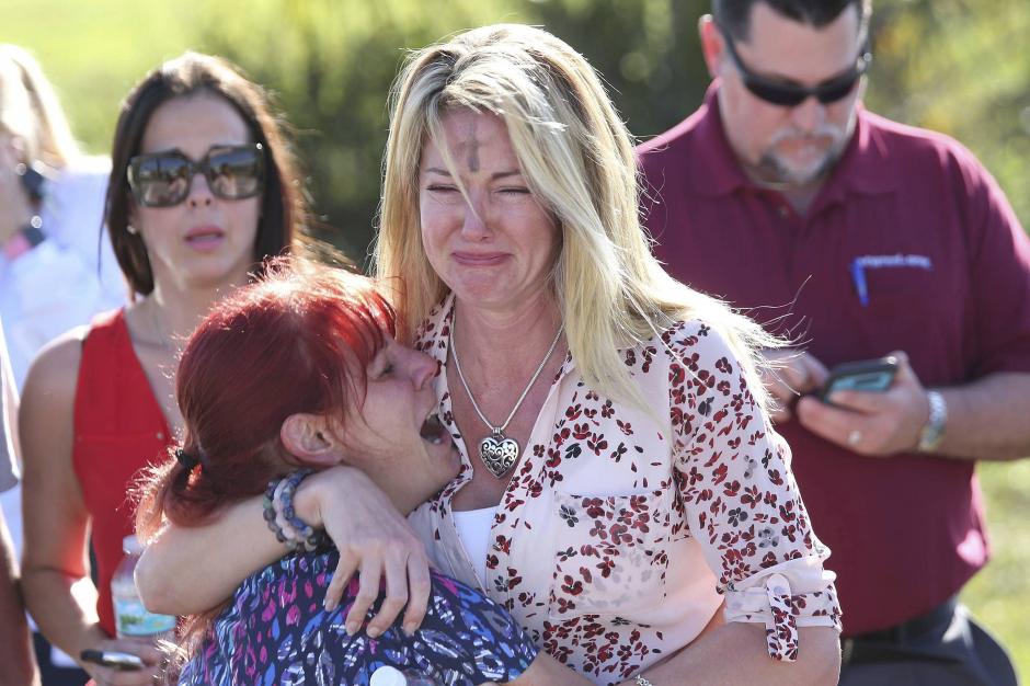 Al menos 17 personas fallecieron en un tiroteo provocado por un joven en Florida, Estados Unidos. (Foto: Publimetro)