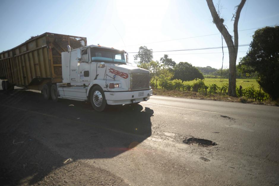El ministro de Comunicaciones espera iniciar la licitación para reparar los tramos que Odebrecht no trabajó. (Foto: Wilder López/Soy502)