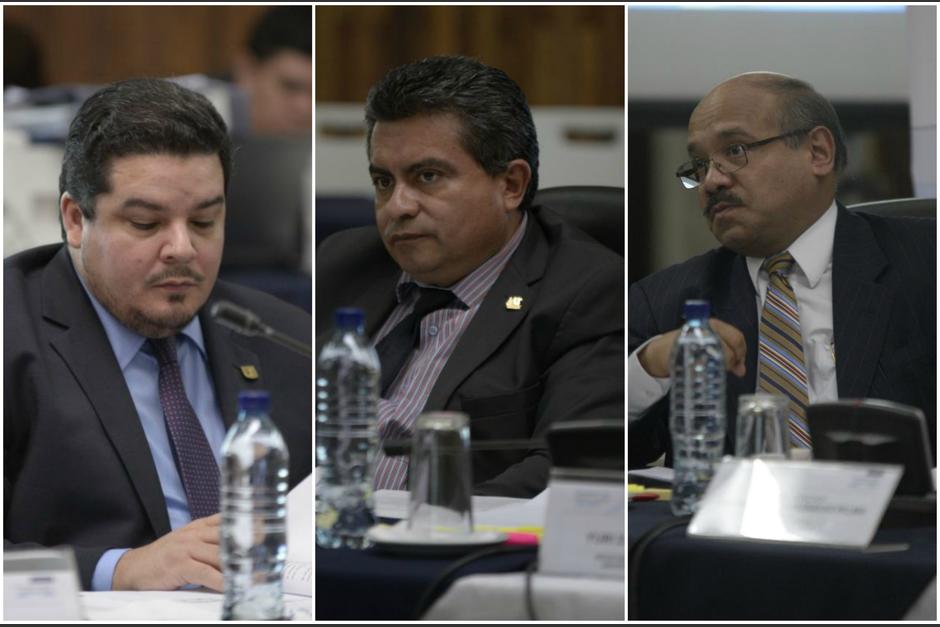 Juan Carlos Rodil Quintanal, Mario Raúl García Morales y Milton Argueta Pinto son representantes de diferentes universidades. (Foto: Soy502)