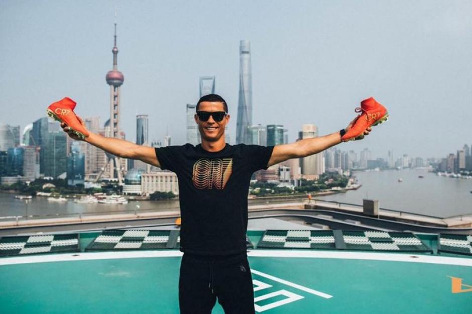 Cristiano Ronaldo es el Rey de las redes sociales de China. (Foto: Daily Mirror)