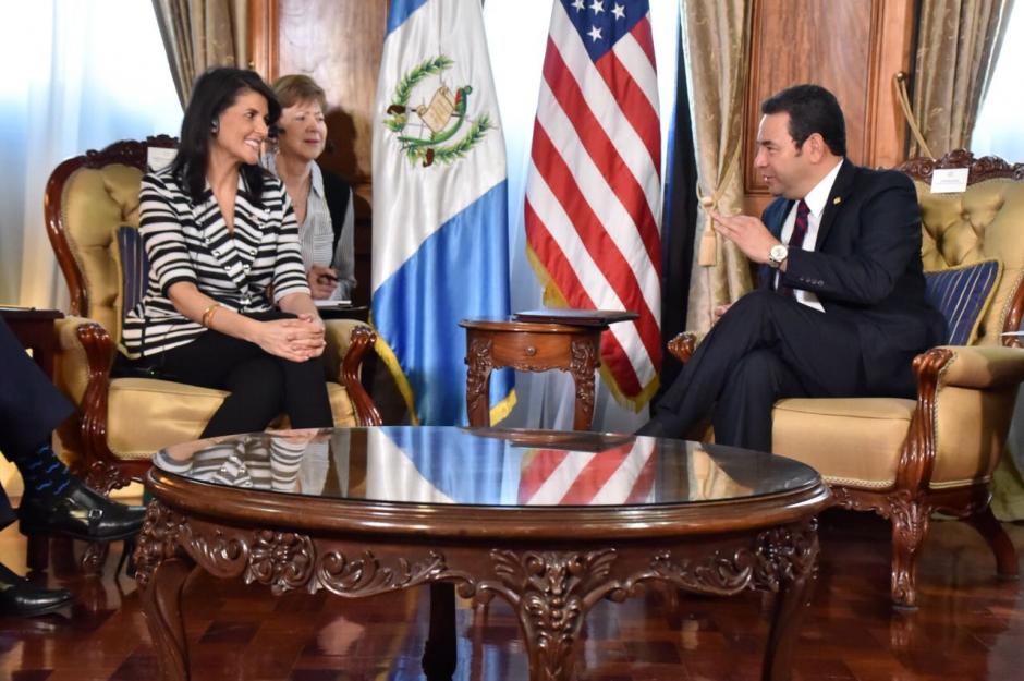 La embajadora de EE. UU. en la ONU se encuentra de visita en Guatemala. (Foto: Gobierno)