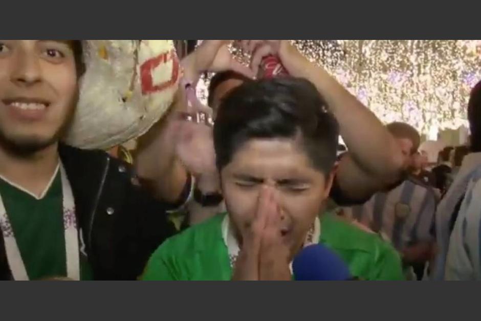 Joven mexicano pide perdón en televisión nacional a su novia tras irse al Mundial sin permiso. (Foto: captura de video)