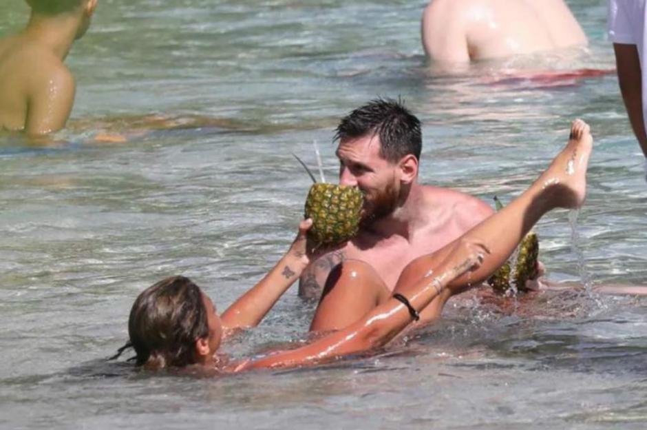 Lionel Messi y su familia estuvieron de vacaciones en Turcas y Caicos. (Foto: Sport)