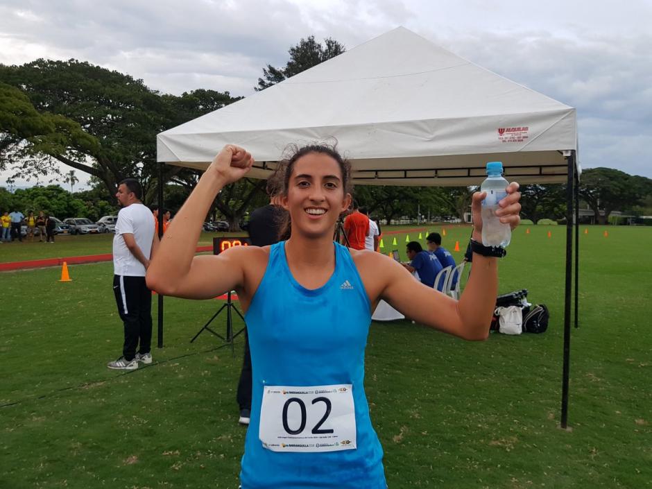Sofía Cabrera de pentatlón moderno ganó medalla de plata para Guatemala en Barranquilla 2018. (Foto: COG)