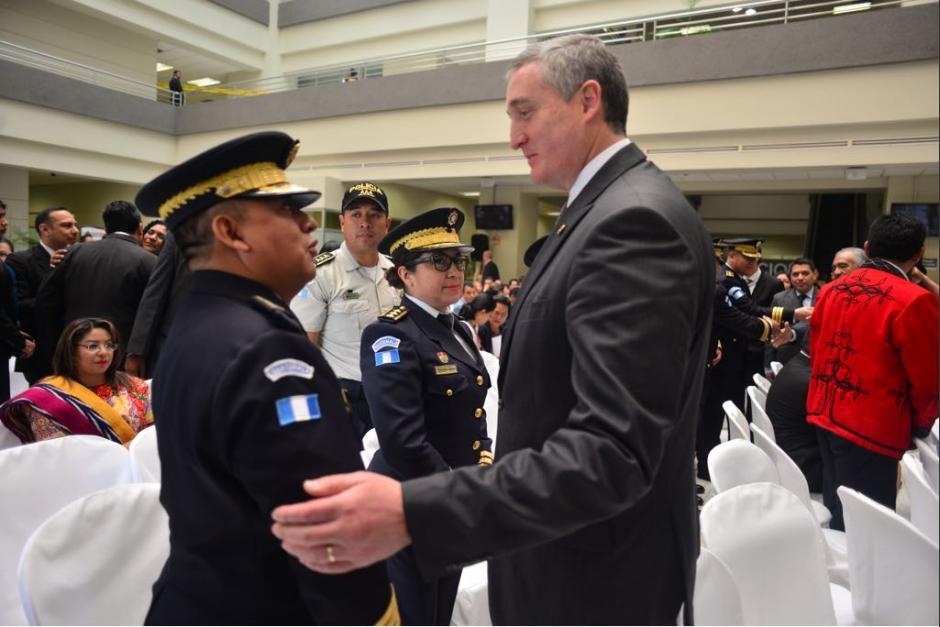 El ministro de Gobernación y el director de la PNC recibieron un oficio del PDH donde les hace saber su preocupación por las nuevas asignaciones a los elementos que fueron retirados de la CICIG. (Foto: archivo/Soy502)