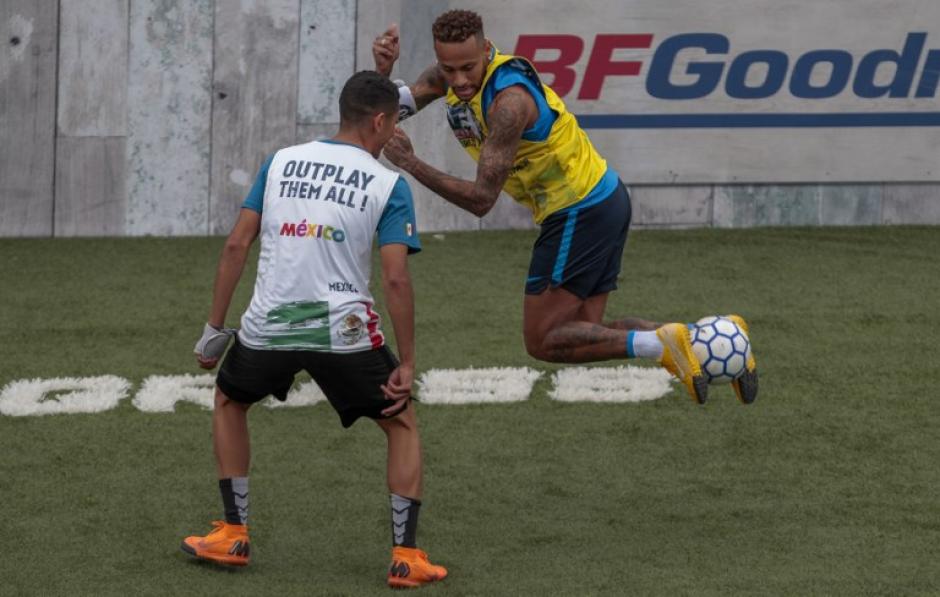 Neymar fue abucheado por su mala actitud en México. (Foto: AFP)
