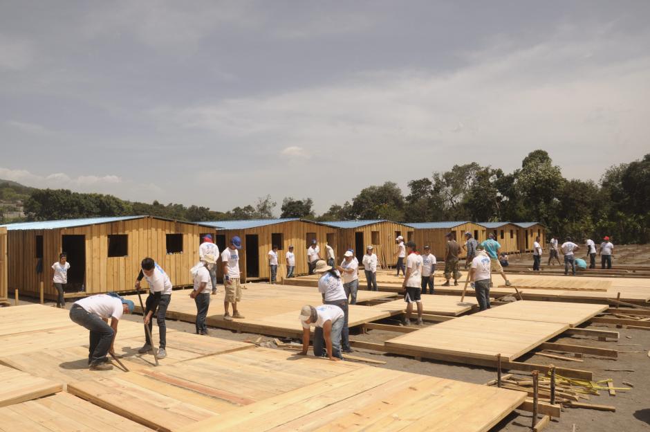 La organización se comprometió a construir 130 módulos temporales en la Finca La Industria. (Foto: TECHO Guatemala)