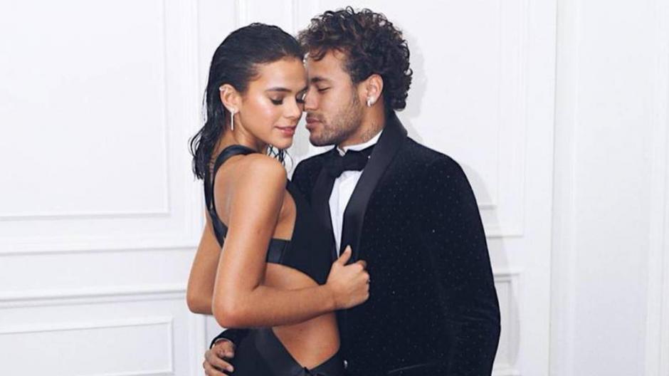 Neymar organiza una "megafiesta" para su novia antes de volver a París. (Foto: Instagram)