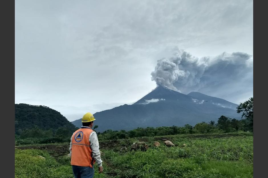La segunda erupción de 2018 del volcán de Fuego comenzó este tres de junio. (Foto: Conred)&nbsp;