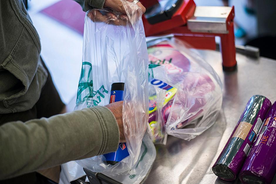 La contaminación por bolsas plásticas ha generado que comunidades prohiban su uso. (Foto: Archivo/Soy502)