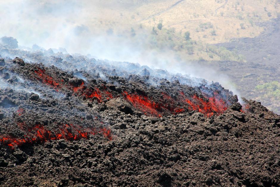 Video muestra el flujo de lava que desciende del volcán de Pacaya. (Foto: Archivo/Soy502)