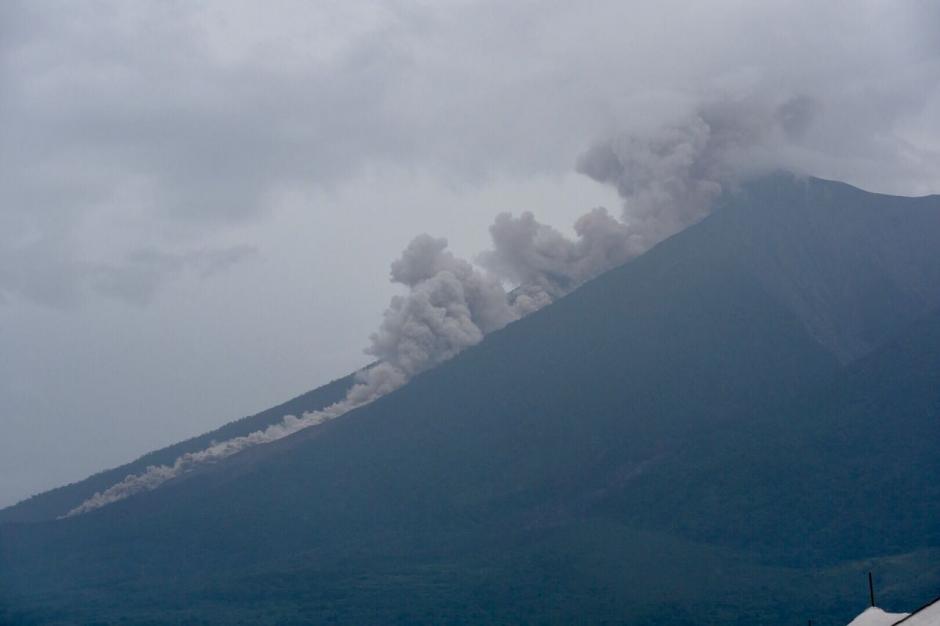 Insivumeh alerta sobre posible descenso de lahares del volcán de Fuego, tras fuertes lluvias. (Foto: Conred)