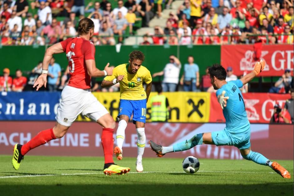 Neymar se mandó con un golazo en la victoria de Brasil 3-0 sobre Austria. (Foto: AFP)