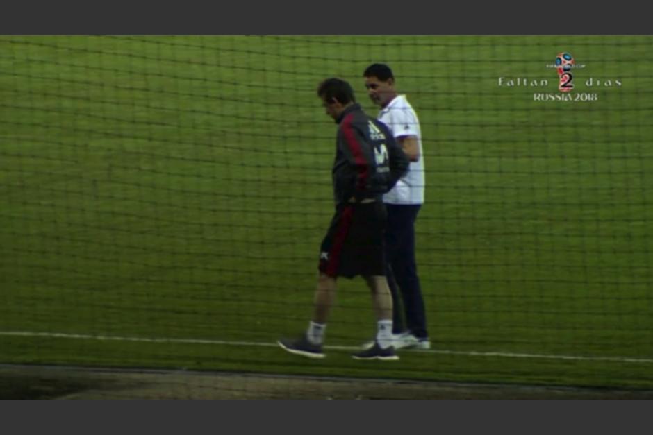 Julen Lopetegui y Fernando Hierro en la última charla antes de la crisis en la Selección de España. (Foto: captura de video)