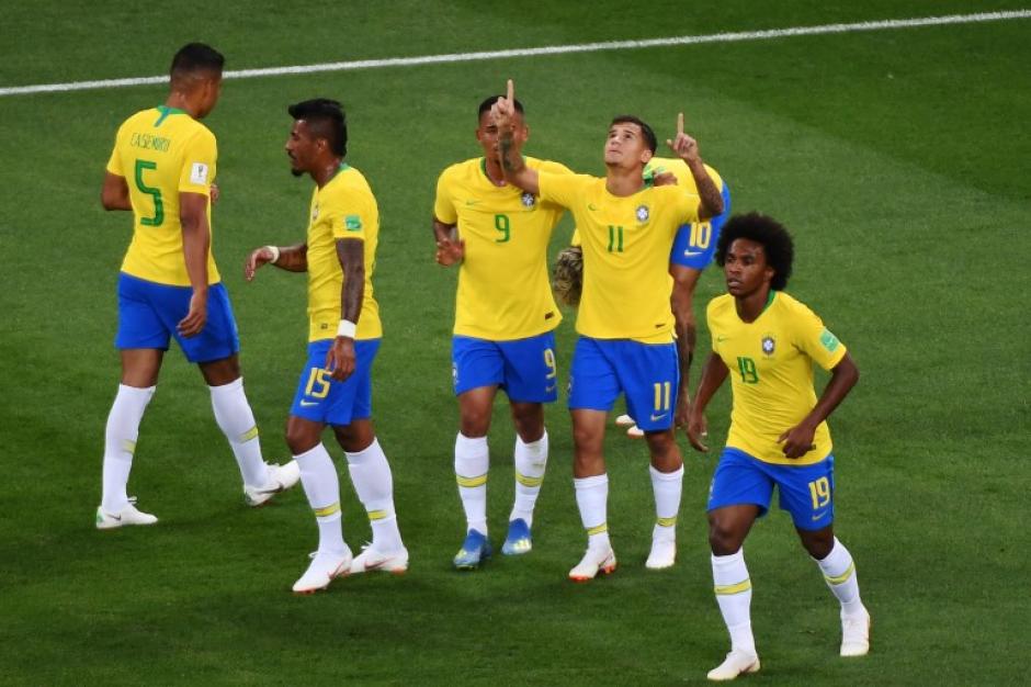 Así festejó Coutinho el gol con el que ha puesto a ganar a Brasil sobre Suiza. (Foto: AFP)