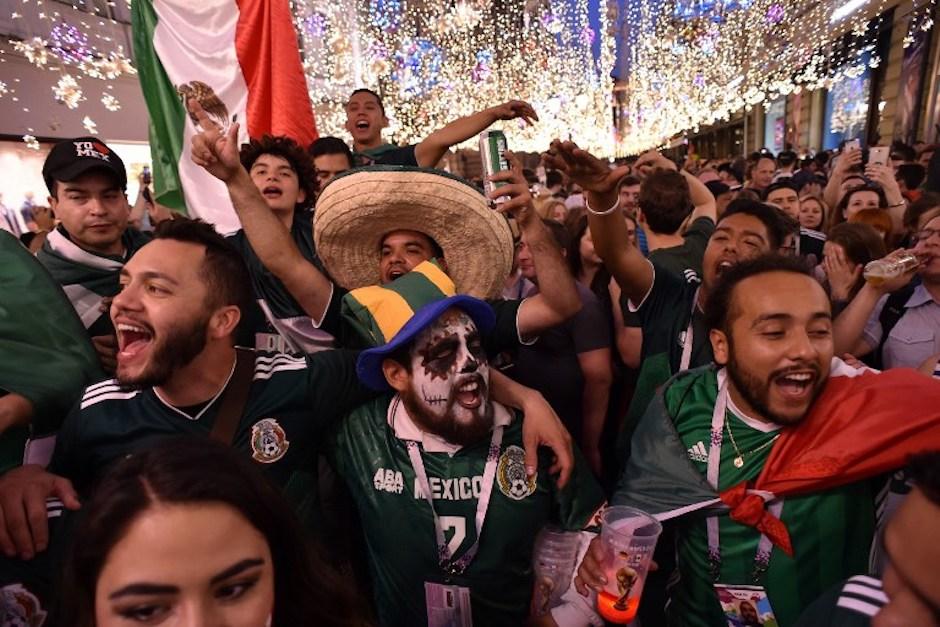 El gol de Hirving "Chicky" Lozano para el "Tri", desató la euforia de los mexicanos. (Foto: AFP)
