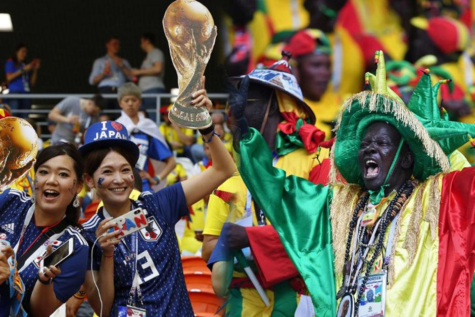 Las aficiones de Japón y de Senegal se han ganado los aplausos del mundo del fútbol por su acción. (Foto: AFP)