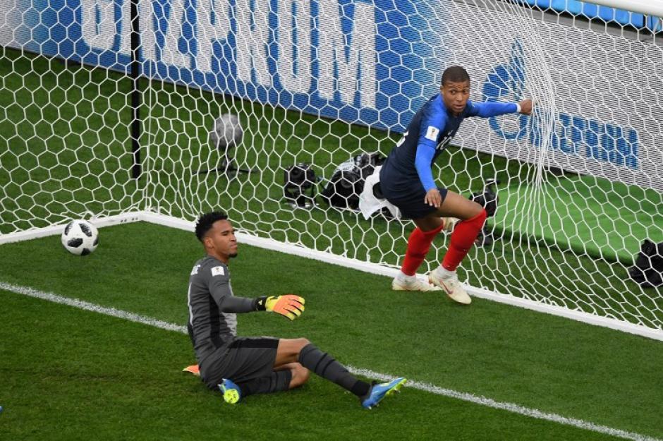 Mbappé anotó el gol que le da el triunfo a Francia en el primer tiempo. (Foto: AFP)