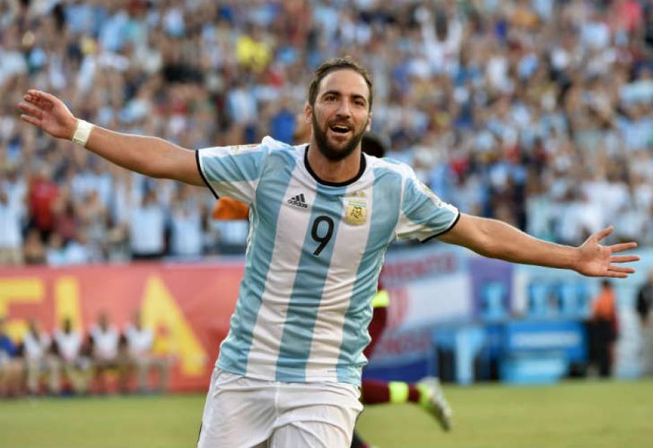 El delantero argentino no está arrepentido de defender los colores de Argentina. (Foto: AFP)