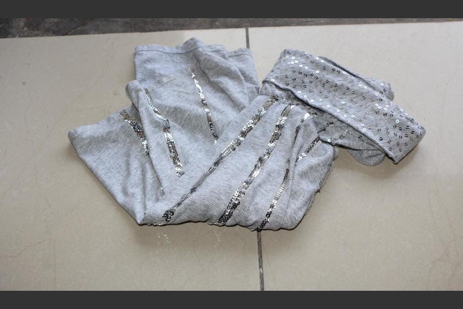 Esta es la blusa que se le decomisó a la mujer de 41 años que fue detenida en Jalapa. (Foto: PNC)