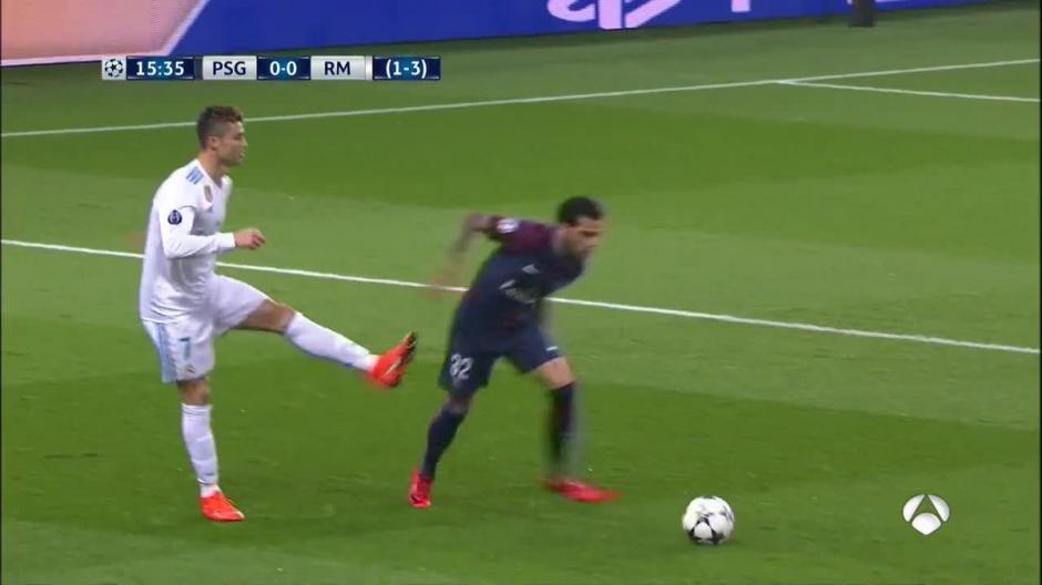La agresión de Cristiano Ronaldo a Dani Alves que pasó desapercibida. (Foto: captura de video)