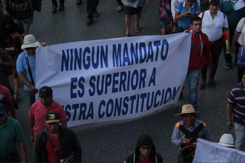 Comerciantes de La Terminal participan en una manifestación. (Foto: Alejandro Balán/Soy502)