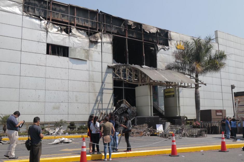 Estas Son Las Imágenes Tras El Incendio En Un Centro Comercial