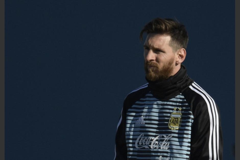 Messi llegó este martes a los entrenamientos de Argentina. (Foto: AFP)