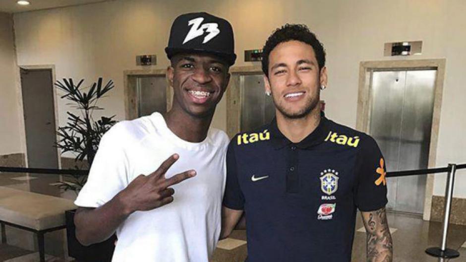 Los brasileños Vinícius Jr. y Neymar se divirtieron cantando en en Challlenge. (Foto: Marca)
