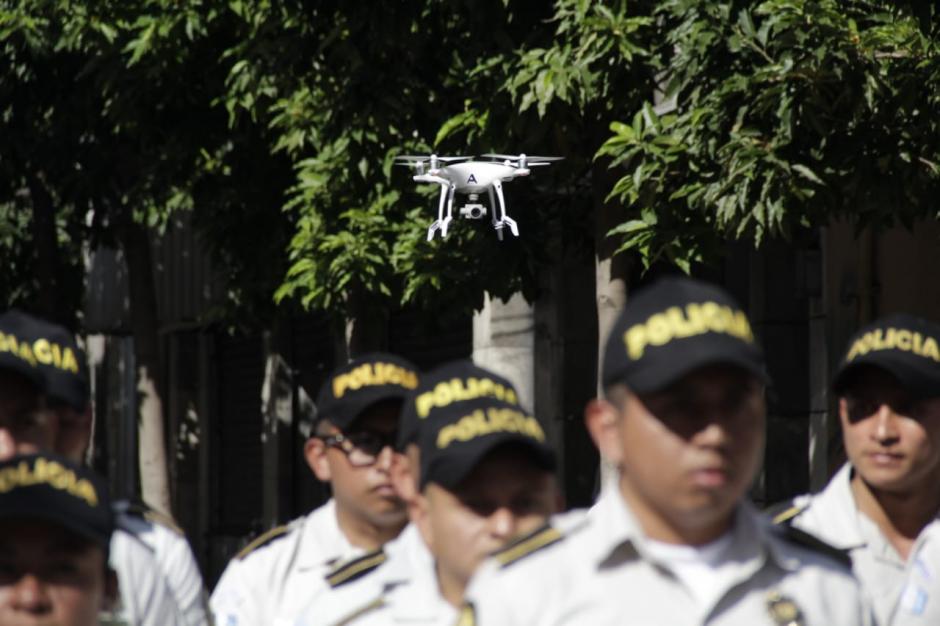 El drone alertó a la PNC del momento en que los estudiantes de la Usac se acercaban al Congreso. (Foto: Wilder López/Soy502)