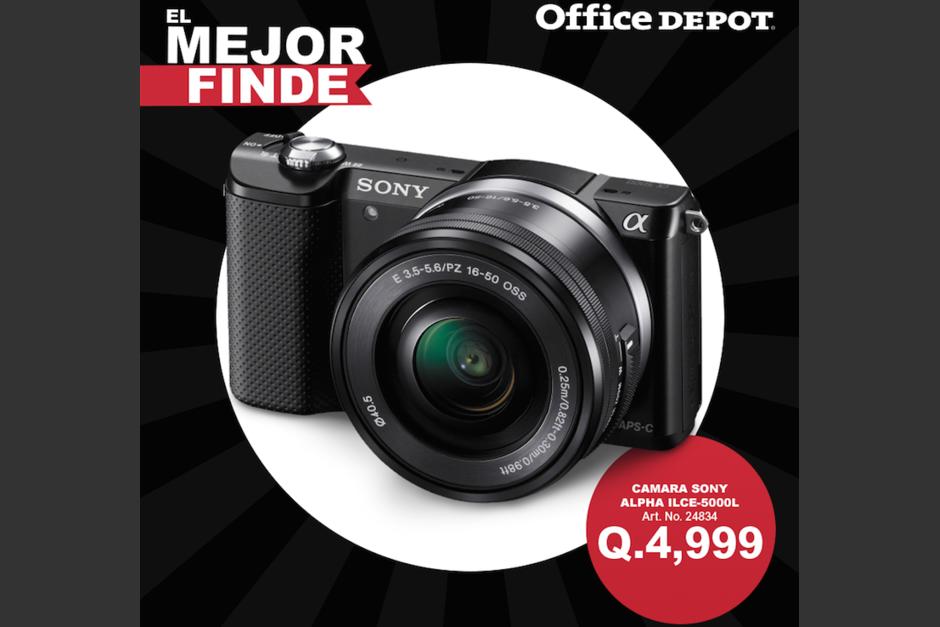 La cámara Sony Alpha ILCE-5000L captura imágenes de Full HD. (Foto: cortesía Office Depot)