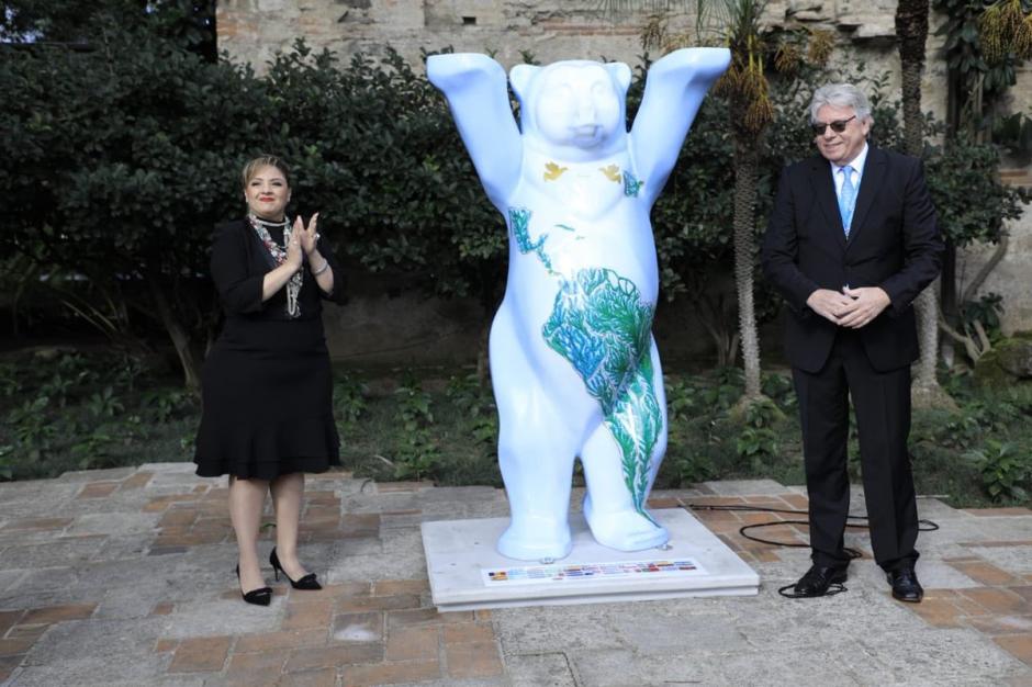 El&nbsp;Buddy Bear fue donado por la República Federal de Alemania. (Foto: Gobierno Guatemala)&nbsp;