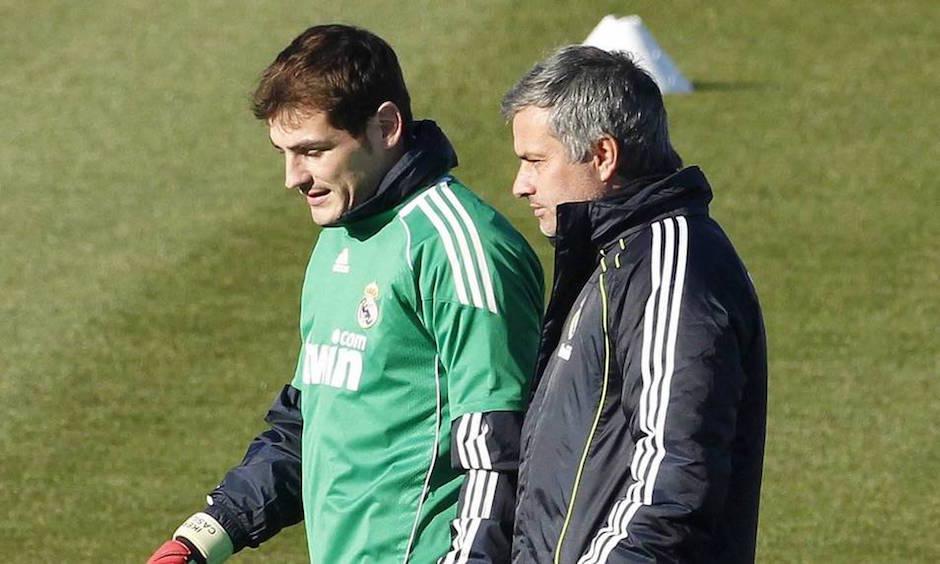 Iker Casillas habló sobre su relación tortuosa con Mourinho durante sus tres años en el Real Madrid. (Foto: LibertadDigital)