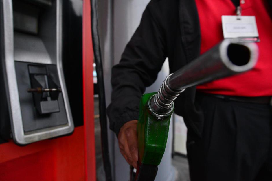 Los precios de los combustibles han bajado en las últimas semanas en Guatemala. (Foto: Archivo/Soy502)
