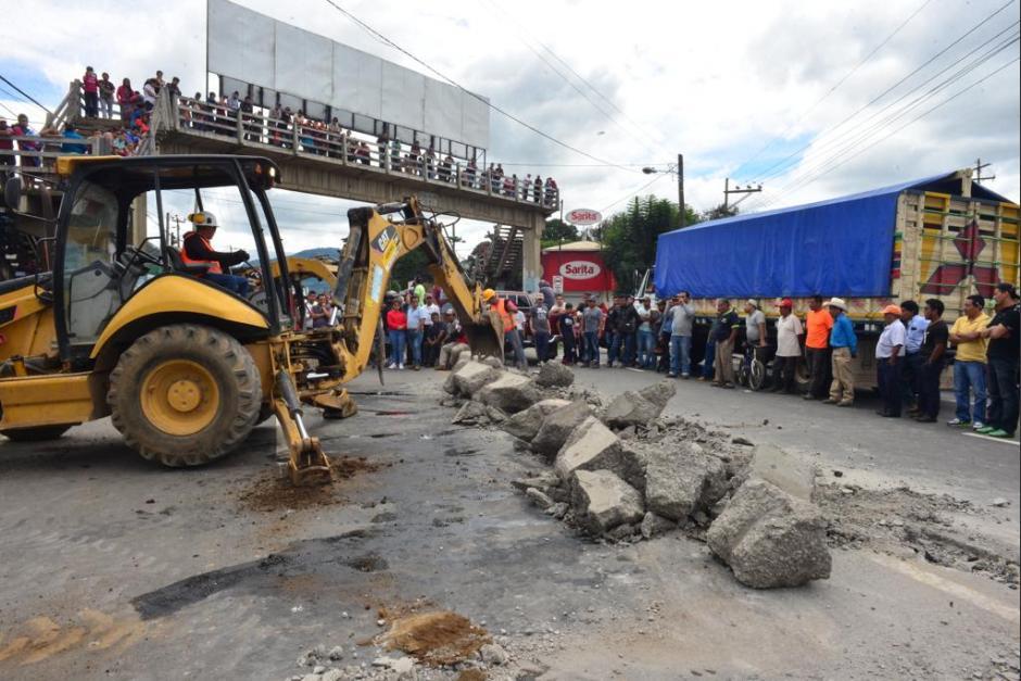 Anciana muere cruzando este famoso punto donde se quitó un bordillo de seguridad(Foto: Soy502)