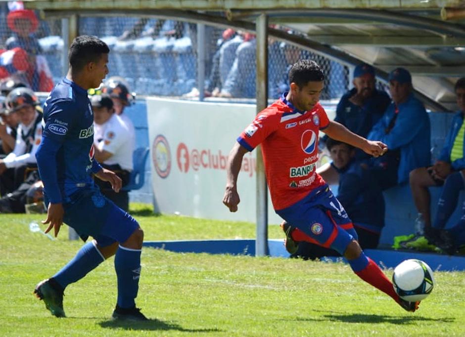 Cristian Albizures fue el anotador del gol de Xelajú MC en el duelo ante Municipal. (Foto: Xelajú MC)