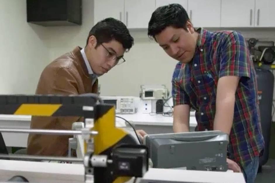 José Luis Yax García y Jorge de Paz, chapines que apuestan por el apoyo social. (Foto:History Channel)